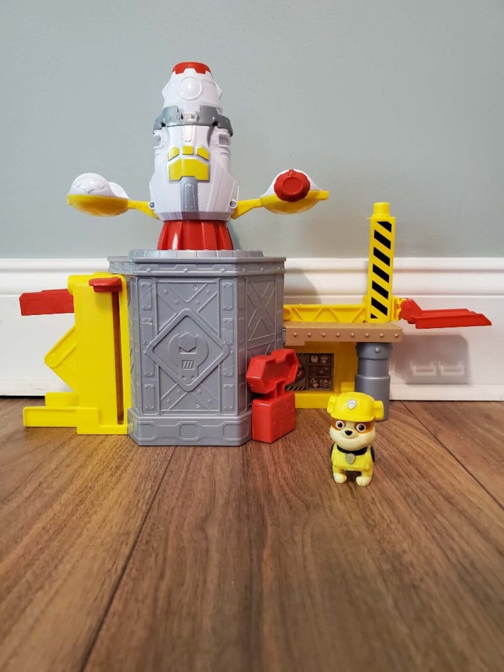 Paw Patrol Rubble & Crew Launch 'n' Spin Spaceship Playset